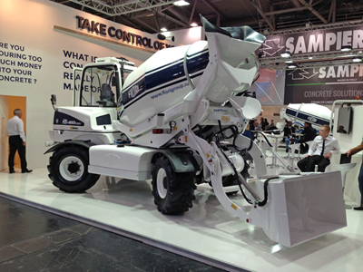 Бетоносмесители с самозагрузкой, самосвалы Fiori теперь стали белыми.