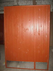 дешевые деревянные двери общего пользования