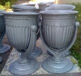 Урна чугунная грифон