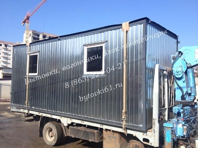 Бытовка для строителей, два окна