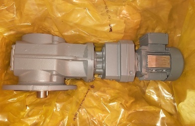 Мотор-редуктор KAF57 R37 (Sew-Eurodrive), цена 46000 руб.